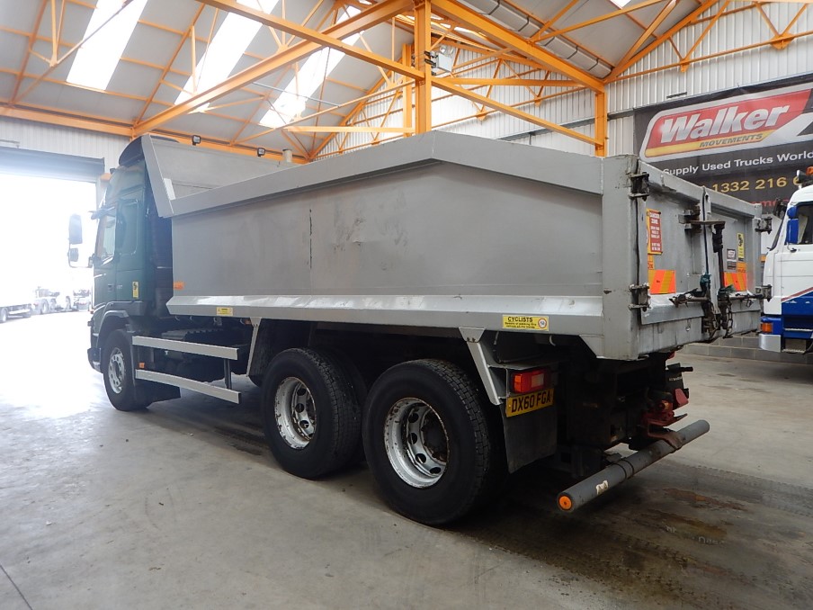 VOLVO FMX 460 EURO 6 GLOBETROTTER 6 X 4 TIPPER/PLANT TRAILER DRAWBAR OUTFIT  - 2015 - AP15 APP - Walker Movements