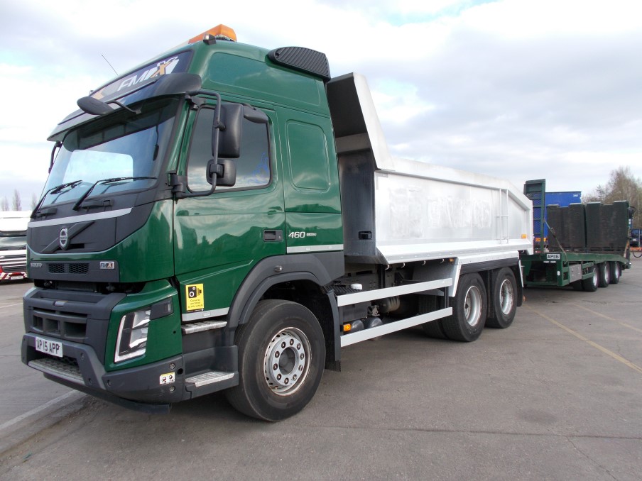 Trucktrade - 2019 Volvo FMX-460 6x4T hydraulic tipping tractor