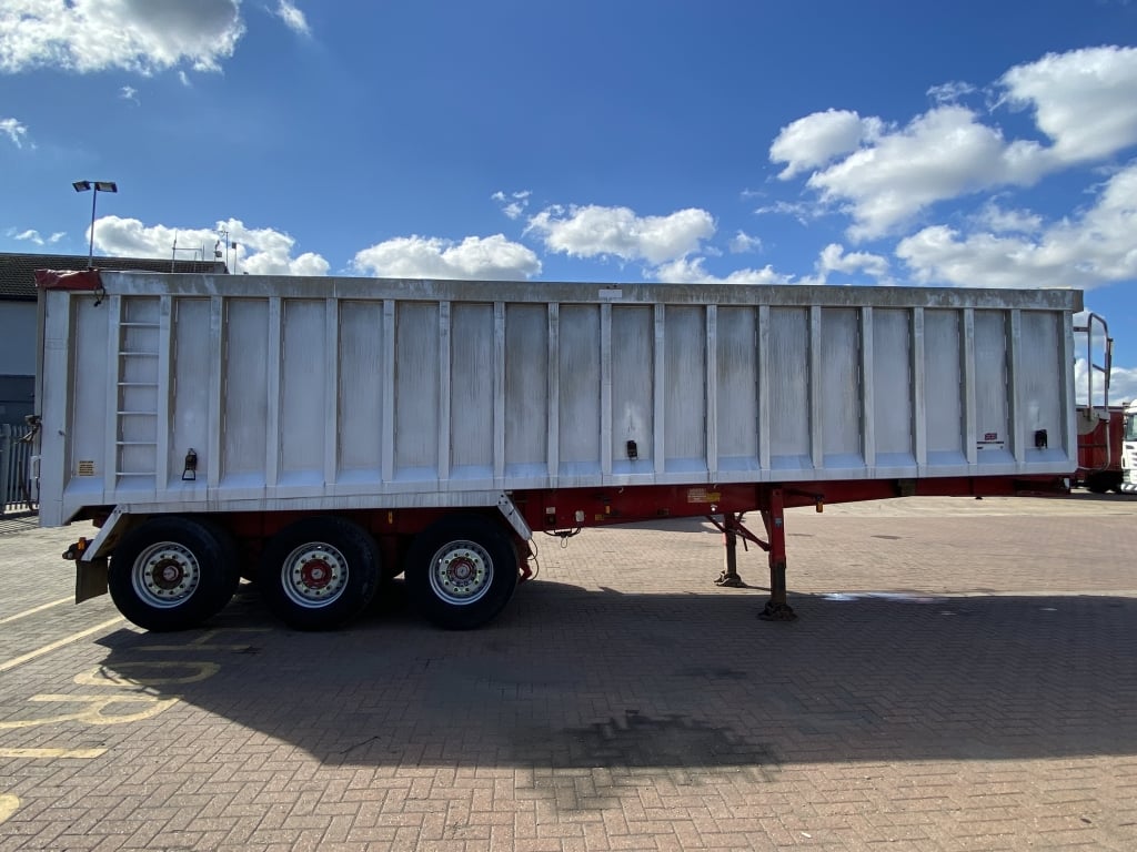 WILCOX ALUMINIUM AGGREGATE TIPPING TRAILER - 2002 - C111099 - Walker ...