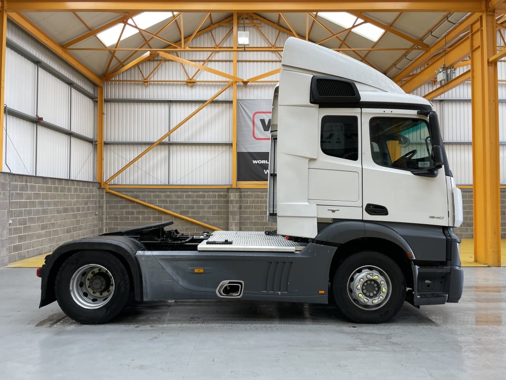 MERCEDES ACTROS 1840 *EURO 6* 4X2 TRACTEUR - 2015 - KX65 MXA
