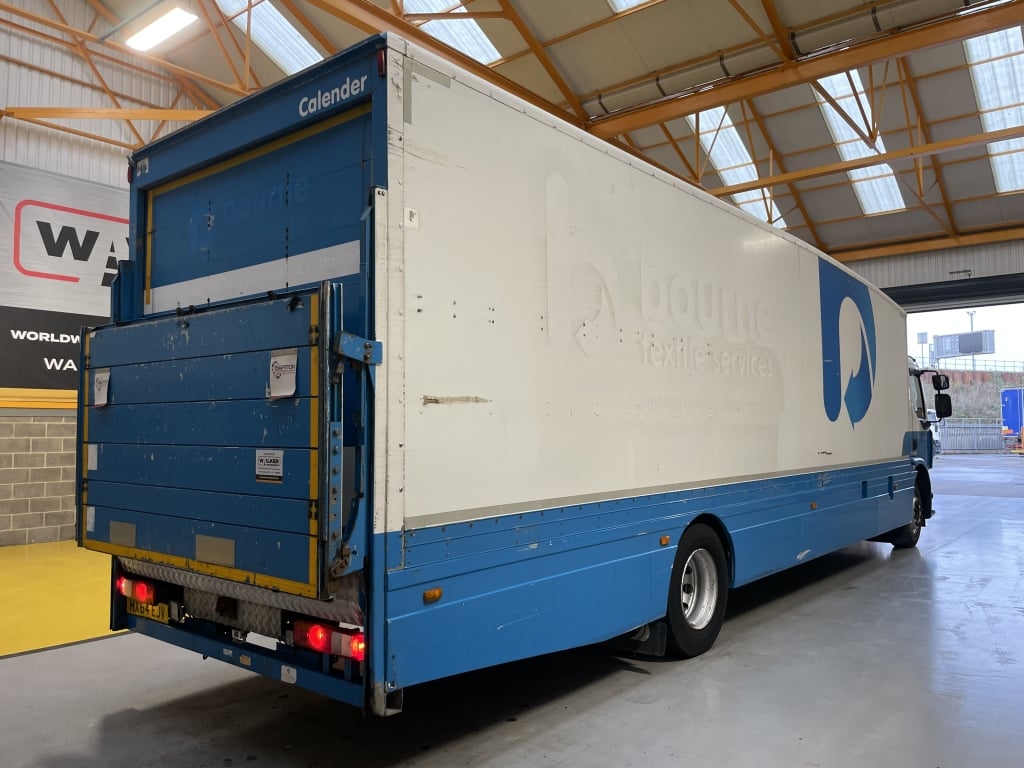 RENAULT D18 WIDE 15 TONNES *EURO 6*, 4X2 STREAMLINE BOX BODY - 2014 - HX64 EJV