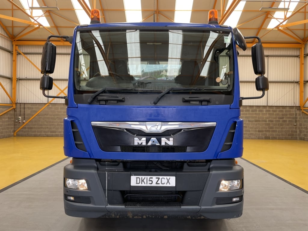 MAN TGM 18.250 *EURO 6*, 4X2 PINCE À BRIQUES DE 18 TONNES - 2015 - DK15 ZCX