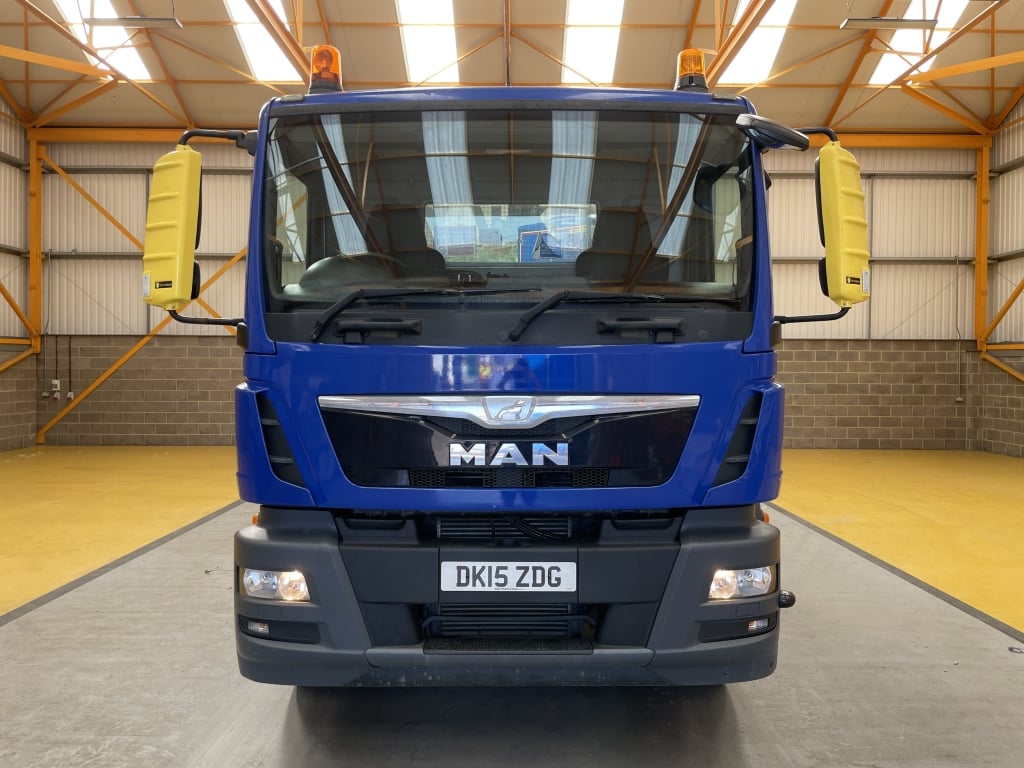 MAN TGM 18.250 *EURO 6* 4X2 18 TONNES PINCE À BRIQUES - 2015 - DK15 ZDG