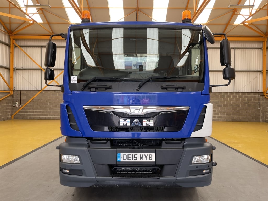 MAN TGM 18.250 *EURO 6* 4X2 18 TONNES PINCE À BRIQUES - 2015 - DE15 MYD