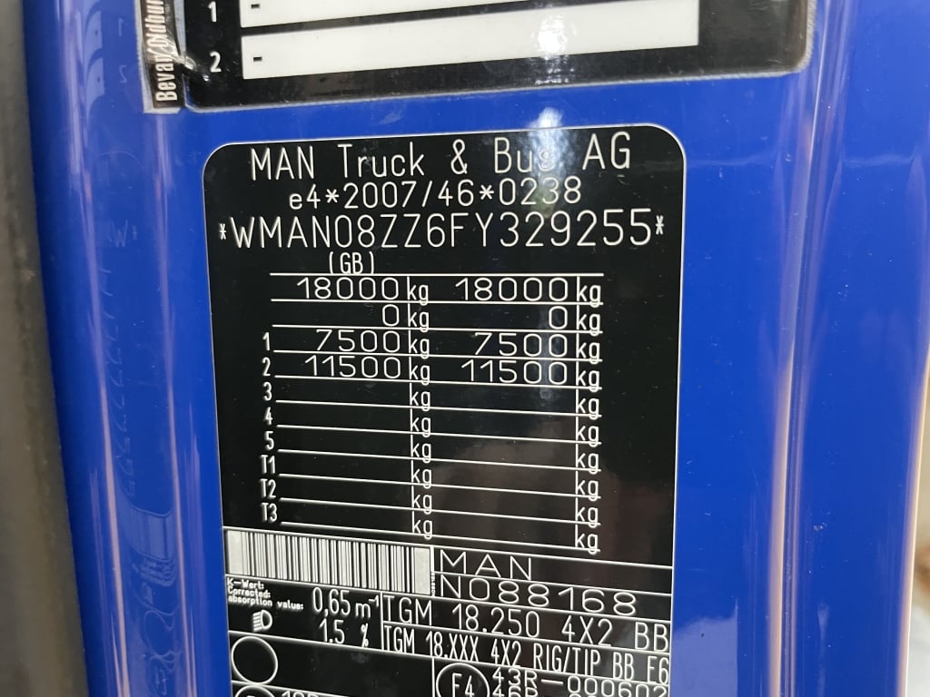 MAN TGM 18.250 *EURO 6* 4X2 18 TONNES PINCE À BRIQUES - 2015 - DE15 MYD