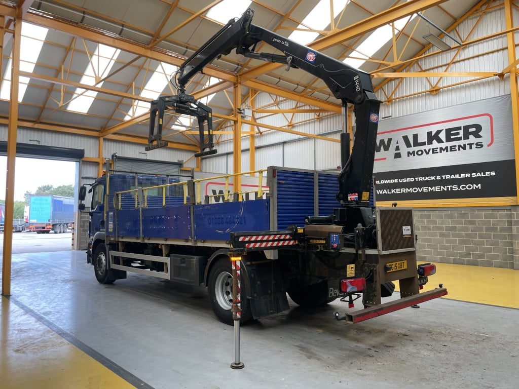 MAN TGM 18.250 *EURO 6* 4X2 18 TONNES PINCE À BRIQUES - 2015 - DG15 XBT