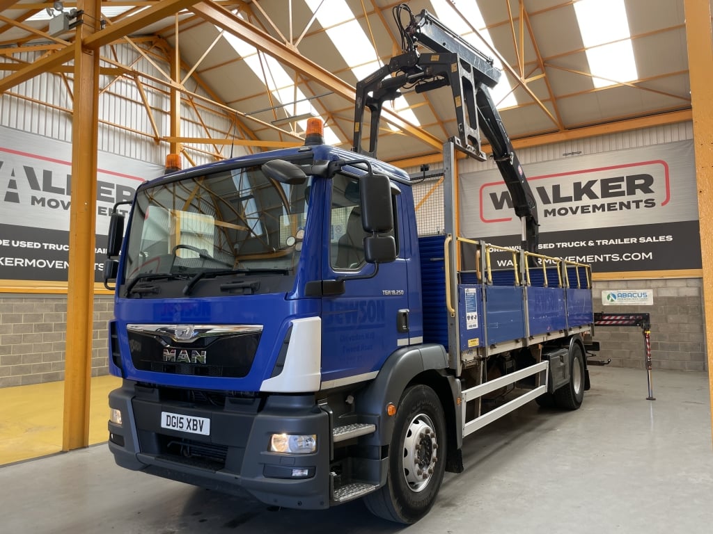 MAN TGM 18.250 *EURO 6* 4X2 18 TONNES PINCE À BRIQUES - 2015 - DG15 XBV