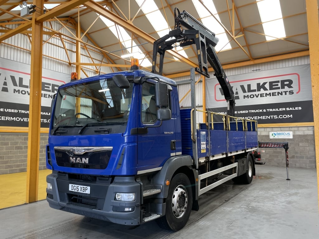 MAN TGM 18.250 *EURO 6* 4X2 18 TONNES PINCE À BRIQUES - 2015 - DG15 XBP