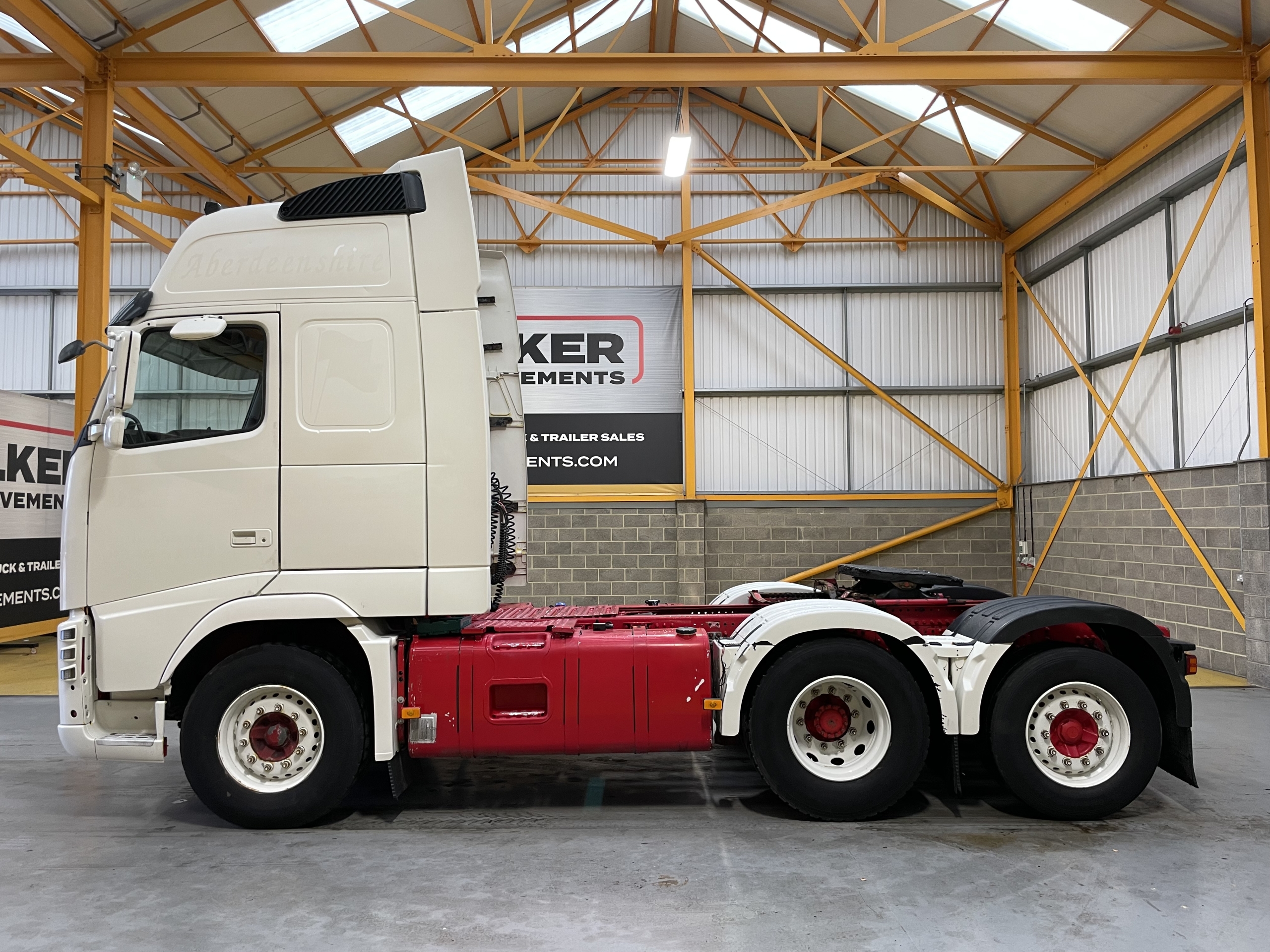 VOLVO FH 540 GLOBETROTTER XL 6X2 TAG AXLE TRACTOR UNIT