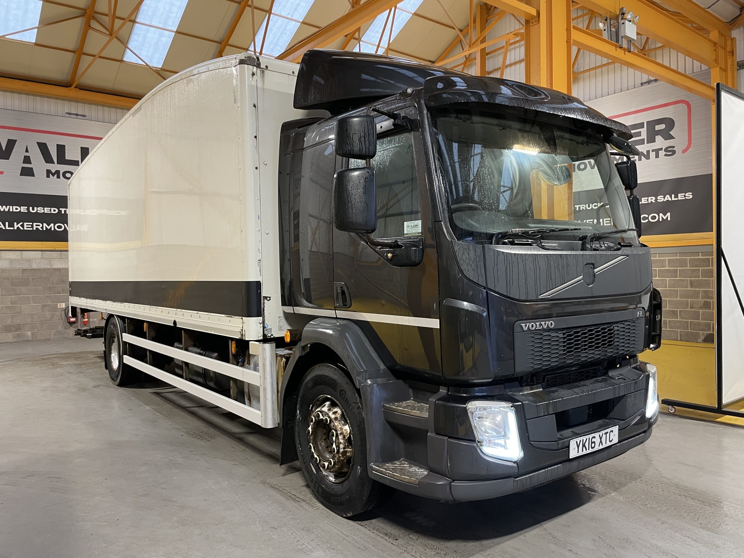 Vector Fl250 VOLVO FL250 *EURO 6*, 4X2 15 TONNE BOX – 2016 – YK16 XTC - Walker Movements