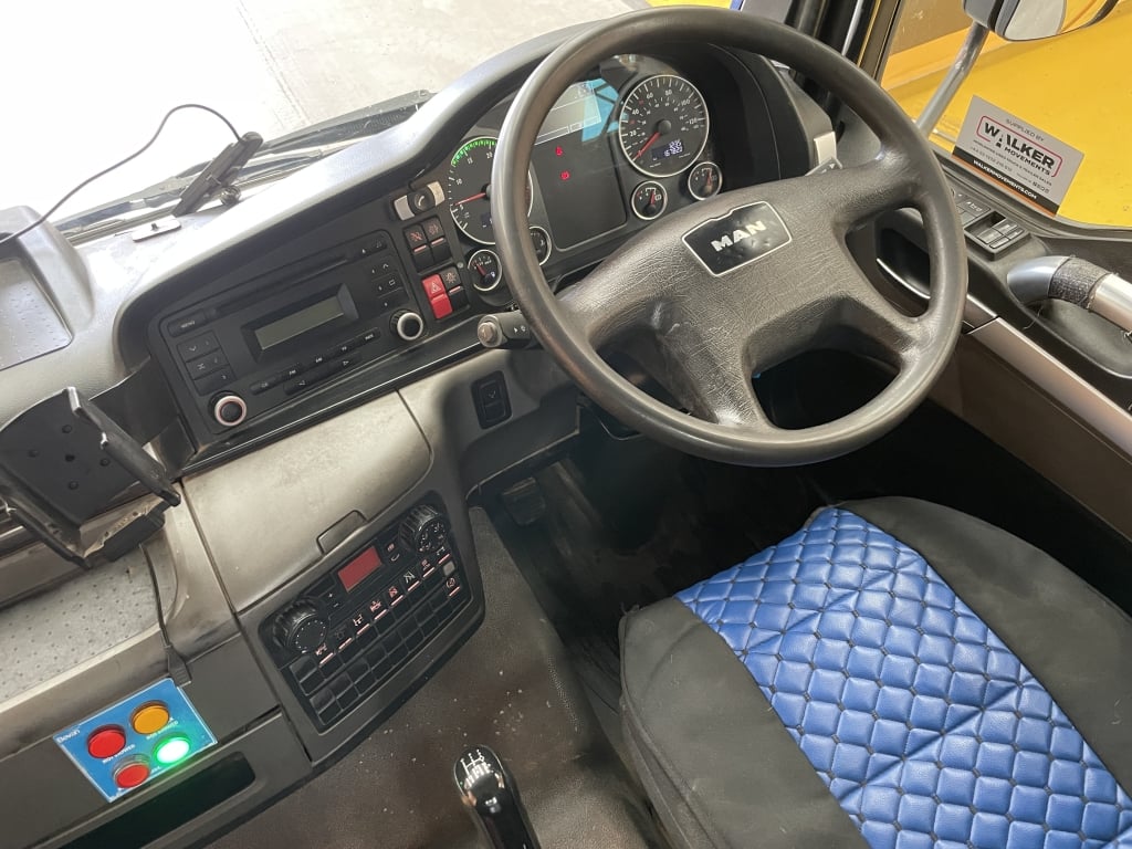 MAN TGM 18.250 *EURO 6*, 4X2 PINCE À BRIQUES DE 18 TONNES - 2016 - DA65 SKE