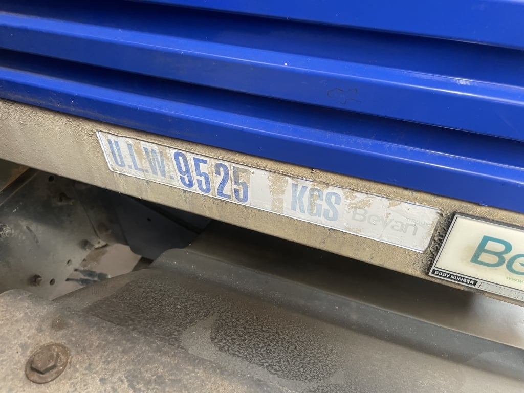 MAN TGM 18.250 *EURO 6* 4X2 18 TONNES PINCE À BRIQUES - 2015 - DG15 XMS