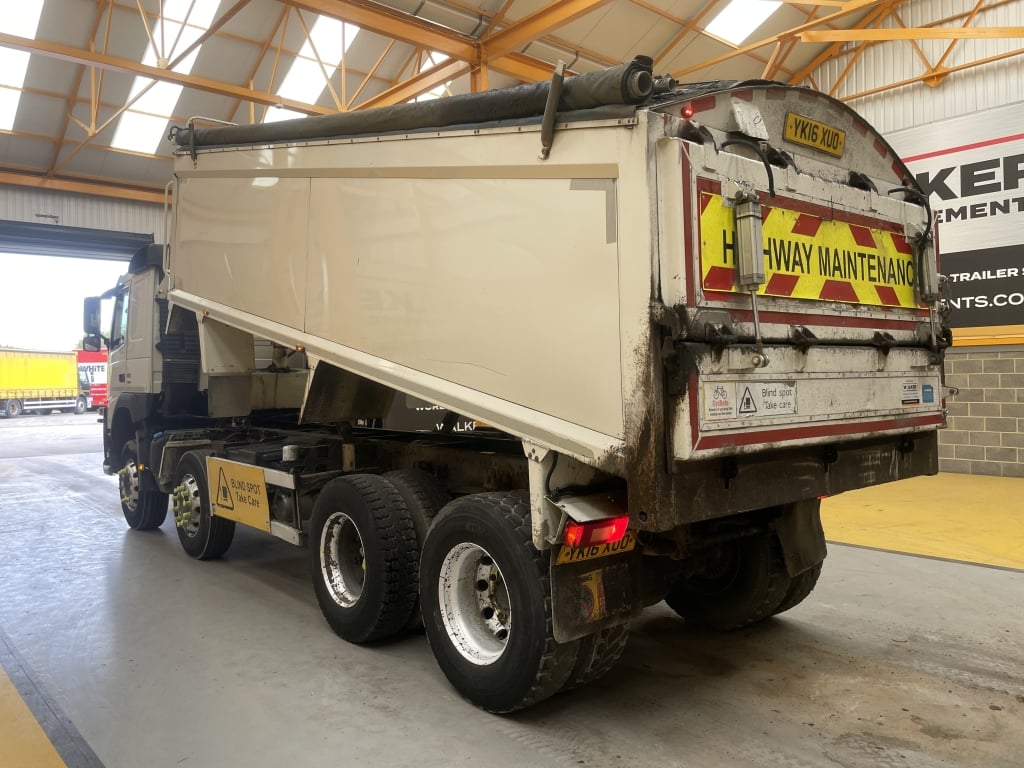 VOLVO FM410 *EURO 6* 8X4 ALUMINIUM INSULATED TIPPER – 2016 – YK16 XUO