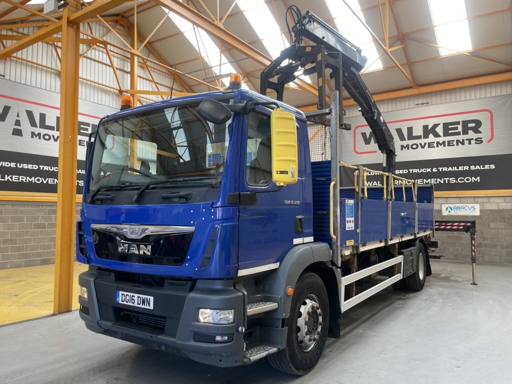 MAN TGM 18.250 *EURO 6*, 4X2 18 TONNES PINCE À BRIQUES - 2016 - DG16 DWN