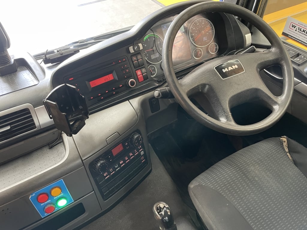 MAN TGM 18.250 *EURO 6*, 4X2 PINCE À BRIQUES DE 18 TONNES - 2016 - DA65 SOC