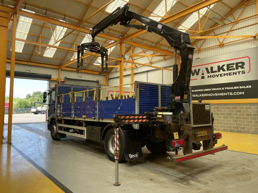 MAN TGM 18.250 *EURO 6*, 4X2 PINCE À BRIQUES DE 18 TONNES - 2015 - DG65 UZU