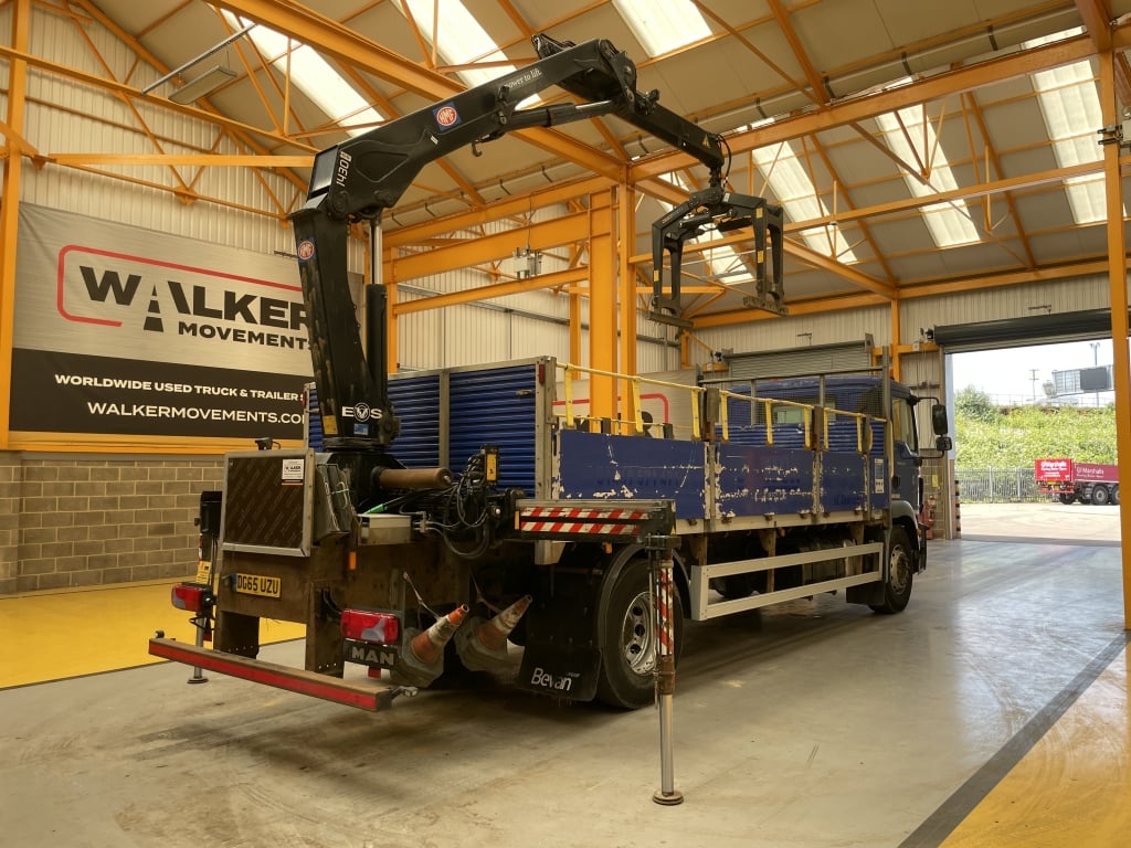 MAN TGM 18.250 *EURO 6*, 4X2 PINCE À BRIQUES DE 18 TONNES - 2015 - DG65 UZU