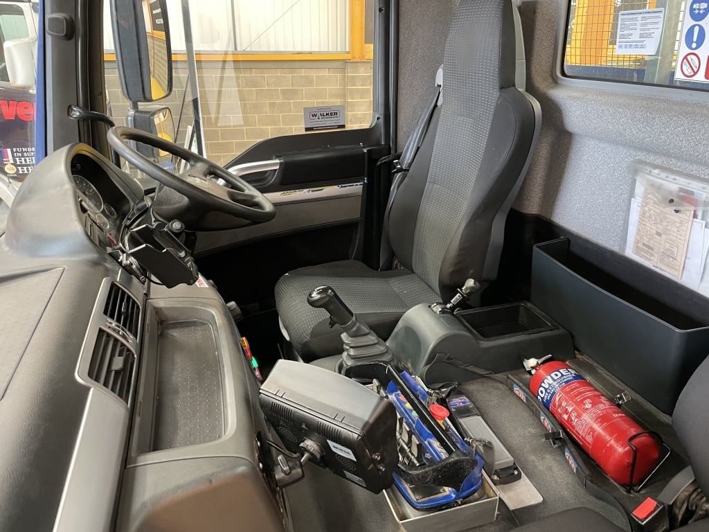 MAN TGM 18.250 *EURO 6*, 4X2 PINCE À BRIQUES DE 18 TONNES - 2015 - DG65 ZPN