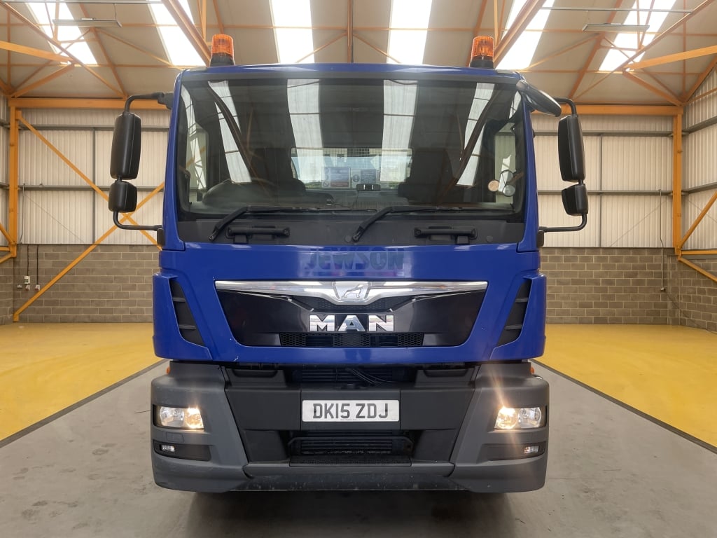 MAN TGM 18.250 *EURO 6* 4X2 18 TONNES PINCE À BRIQUES - 2015 - DK15 ZDJ