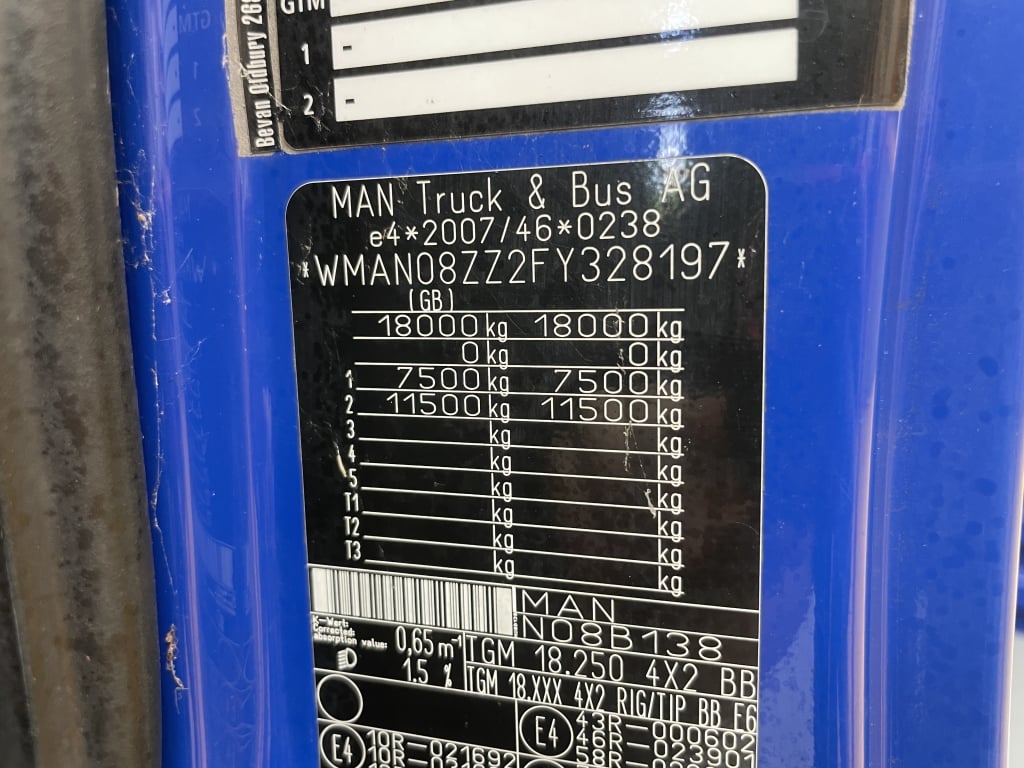 MAN TGM 18.250 *EURO 6* 4X2 18 TONNES PINCE À BRIQUES - 2015 - DE15 MXH