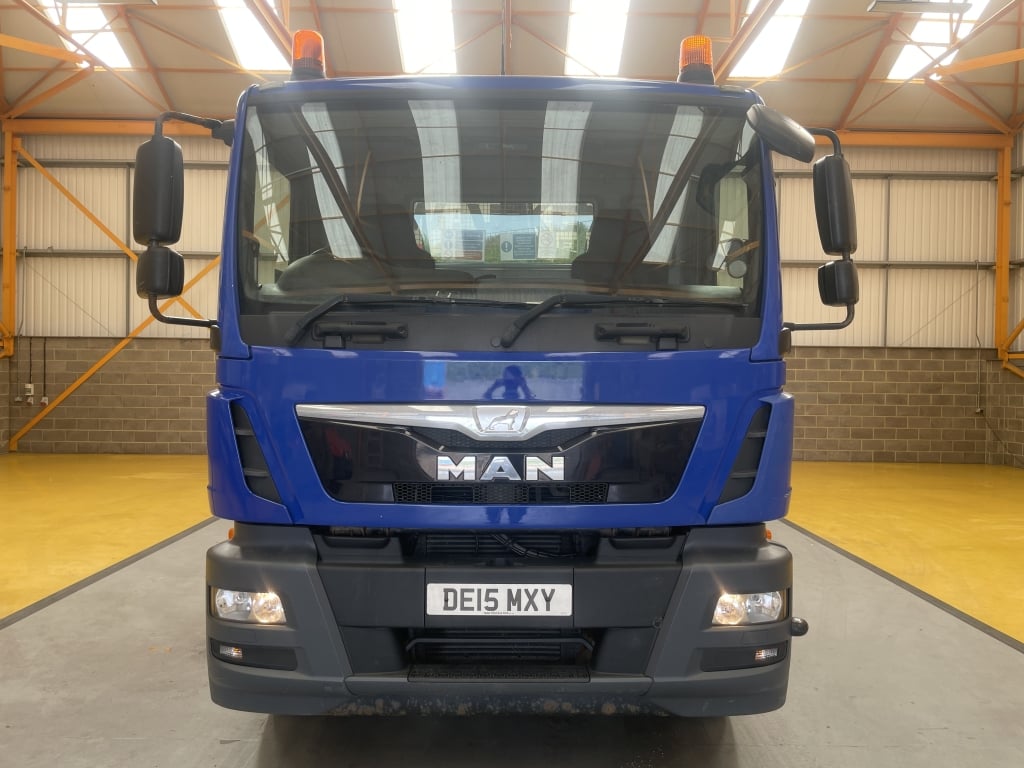 MAN TGM 18.250 *EURO 6* 4X2 18 TONNES PINCE À BRIQUES - 2015 - DE15 MXY