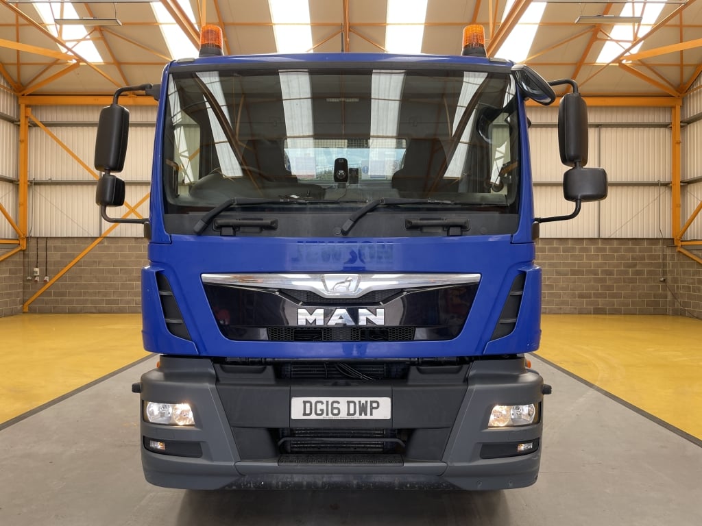 MAN TGM 18.250 *EURO 6*, 4X2 PINCE À BRIQUES DE 18 TONNES - 2016 - DG16 DWP
