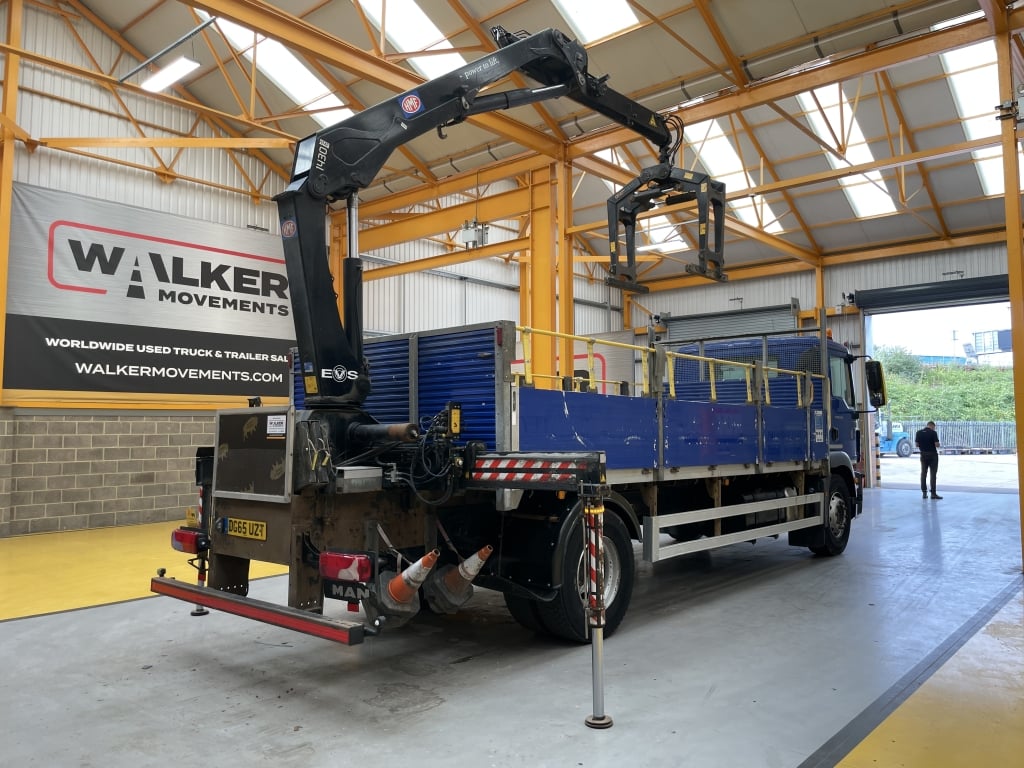 MAN TGM 18.250 *EURO 6*, 4X2 PINCE À BRIQUES DE 18 TONNES - 2015 - DG65 UZT