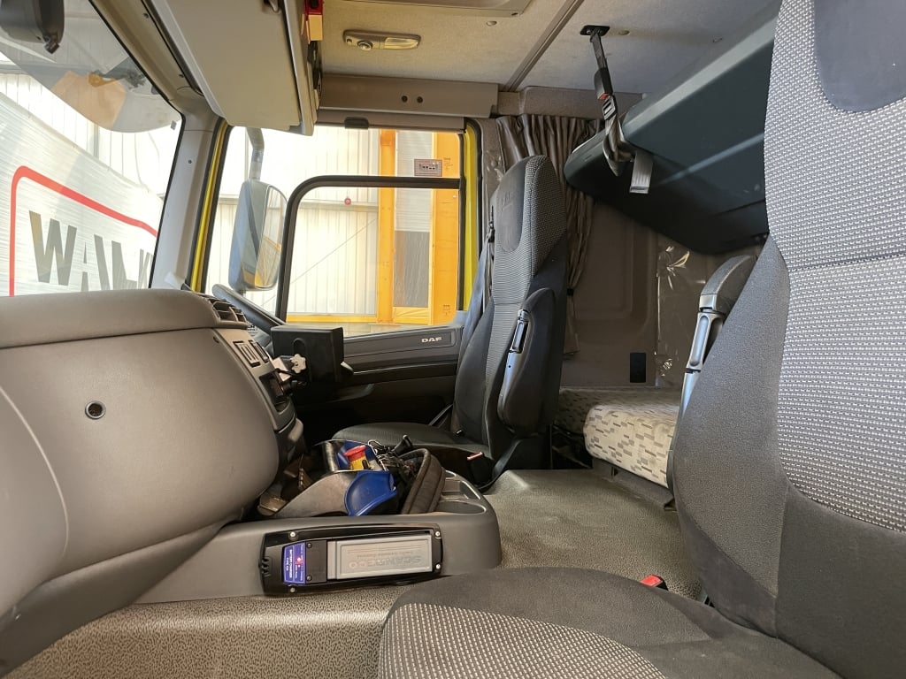 DAF CF330 *EURO 6* 6X2 BENNE BASCULANTE/GRUE – 2017 – HX17 NXF