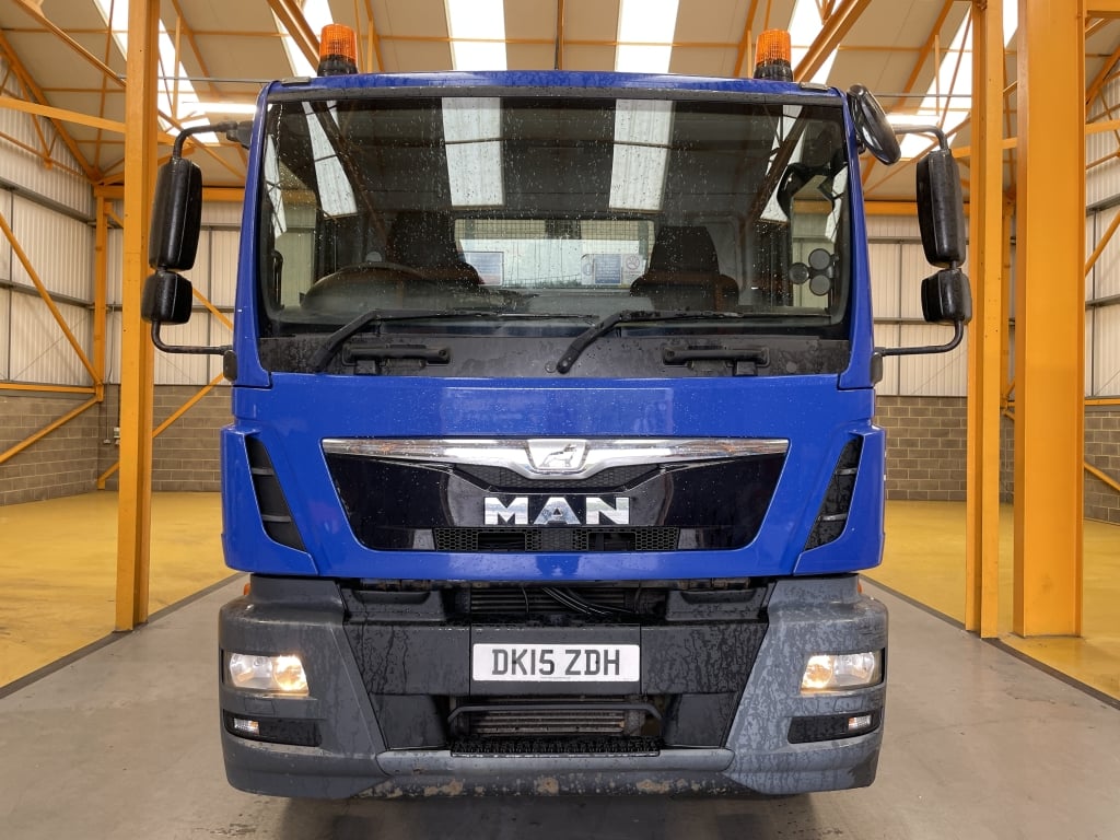 MAN TGM 18.250 *EURO 6* 4X2 18 TONNES PINCE À BRIQUES - 2015 - DK15 ZDH
