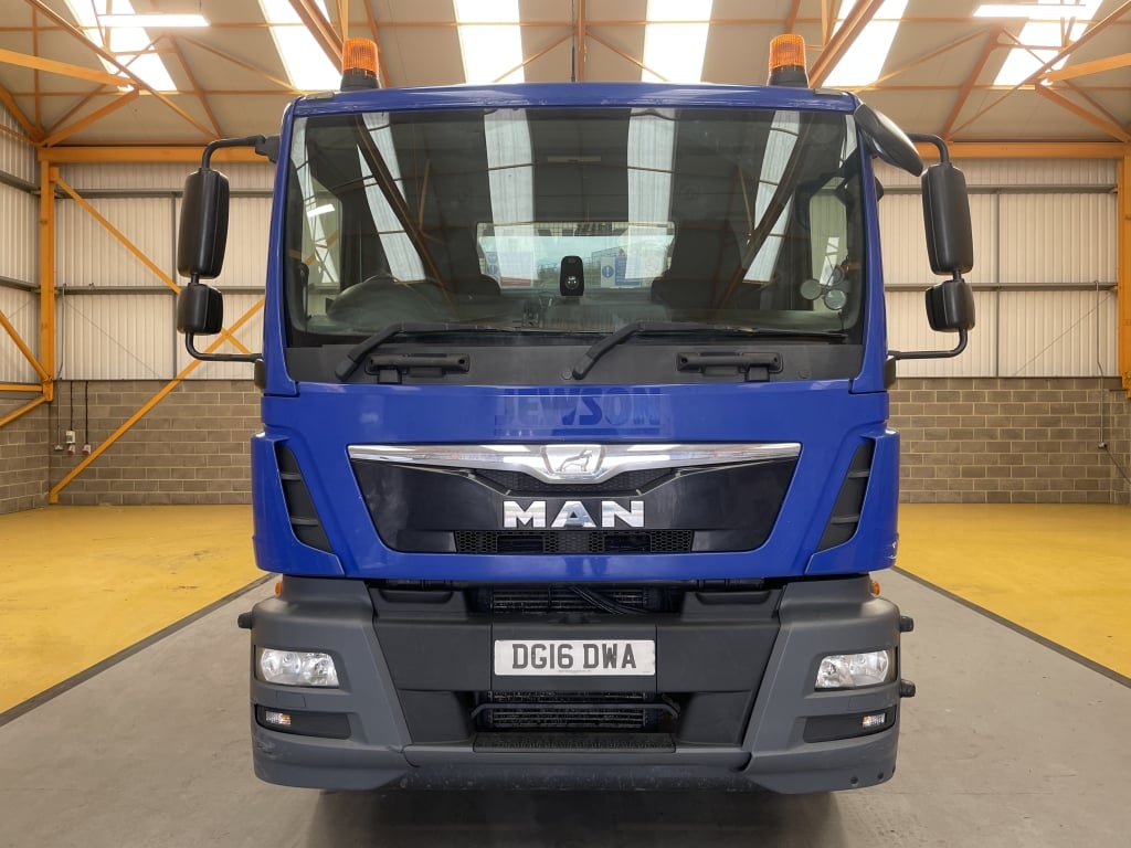 MAN TGM 18.250 *EURO 6*, 4X2 PINCE À BRIQUES DE 18 TONNES - 2016 - DG16 DWA