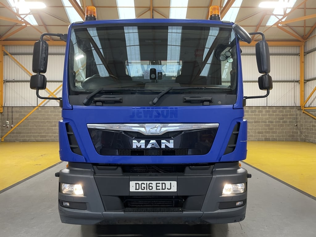 MAN TGM 18.250 *EURO 6*, 4X2 PINCE À BRIQUES DE 18 TONNES - 2016 - DG16 EDJ