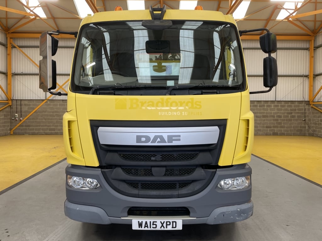 DAF LF220 *EURO 6* 4X2 18 TONNES PINCE À BRIQUES - 2015 - WA15 XPD