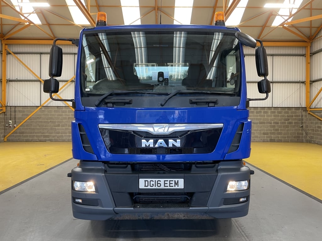 MAN TGM 18.250 *EURO 6*, 4X2 PINCE À BRIQUES DE 18 TONNES - 2016 - DG16 EEM