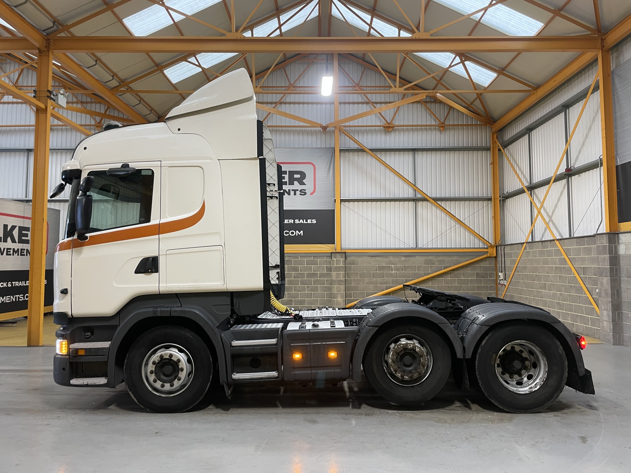 Scania R450 2016 SCANIA R450 *EURO 6* HIGHLINE 6X2 TRACTOR UNIT - 2016 - PN16 PFK ...