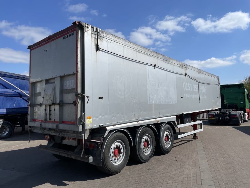 CRANE FRUEHAUF 70 CU-YD ALUMINIUM PLANK SIDED SLOPER BULK TIPPING TRAILER – 2015 – C389122