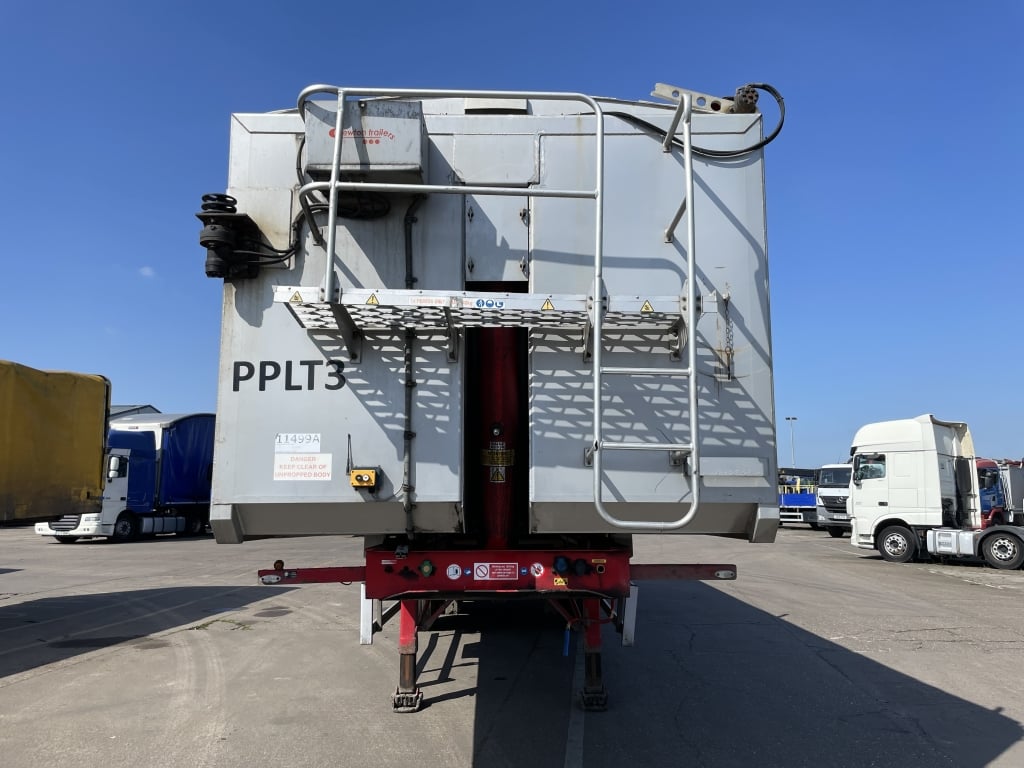 CRANE FRUEHAUF 70 CU-YD ALUMINIUM PLANK SIDED SLOPER BULK TIPPING TRAILER – 2015 – C410776