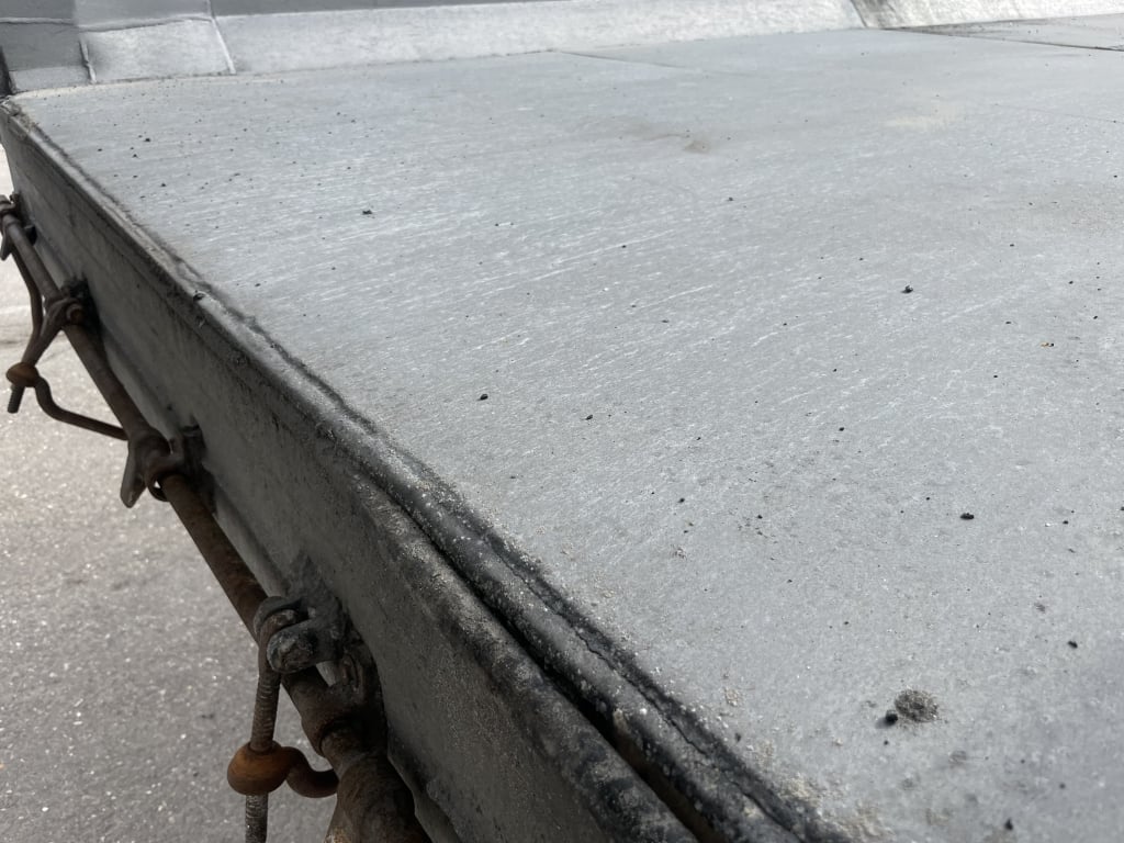 CRANE FRUEHAUF 70 CU-YD ALUMINIUM PLANK SIDED SLOPER BULK TIPPING TRAILER – 2015 – C410778