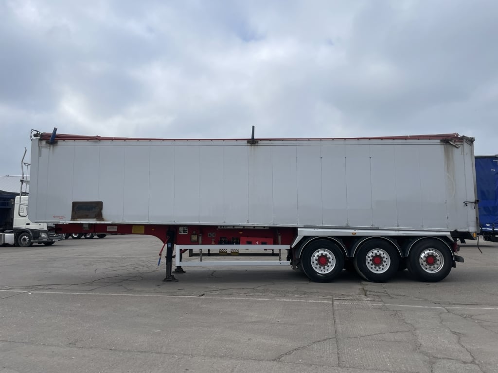 CRANE FRUEHAUF 70 CU-YD ALUMINIUM PLANK SIDED SLOPER BULK TIPPING TRAILER – 2015 – C410778
