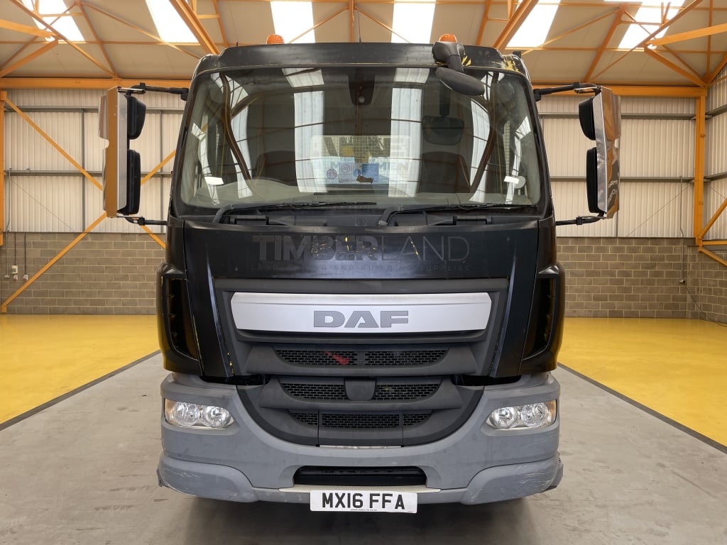 DAF LF220 *EURO 6* 4X2 18 TONNES BRIQUES - 2016 - MX16 FFA