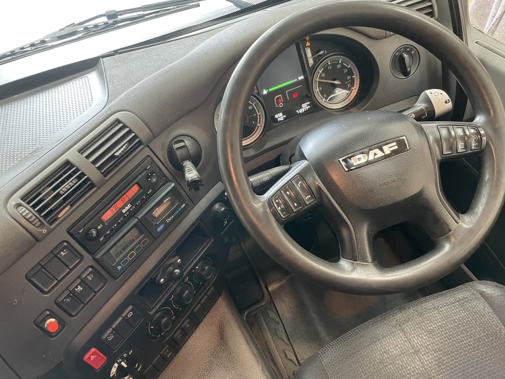 DAF CF250 *EURO 6*, 4X2 18 TONNES FRIGO/CONGÉLATEUR - 2016 - PF65 RNJ