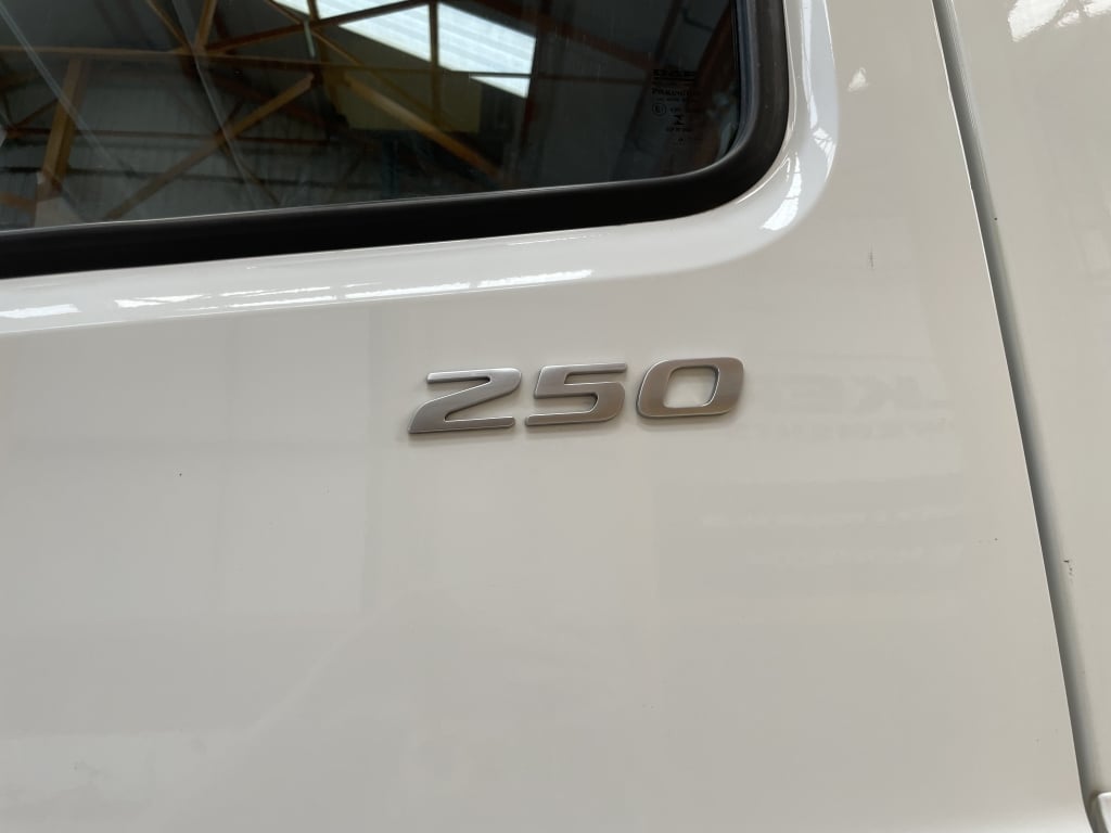 DAF CF250 *EURO 6*, 4X2 18 TONNES FRIGO/CONGÉLATEUR - 2016 - PJ65 YLA