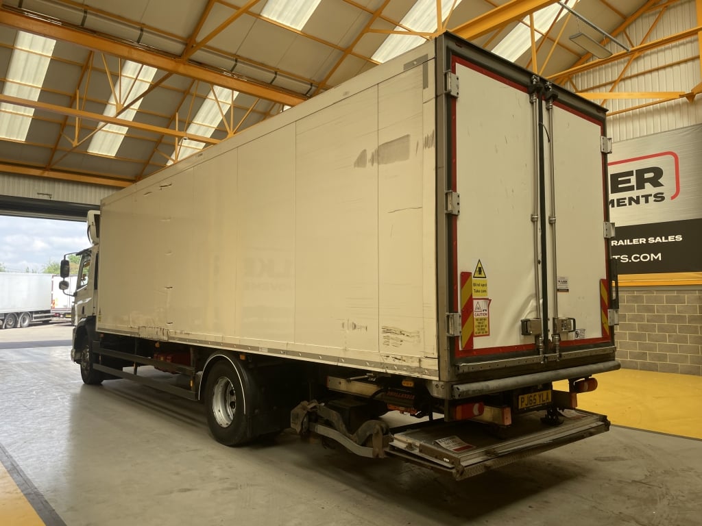 DAF CF250 *EURO 6*, 4X2 18 TONNES FRIGO/CONGÉLATEUR - 2016 - PJ65 YLA