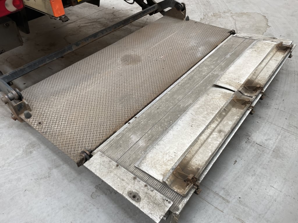 DAF CF250 *EURO 6*, 4X2 18 TONNE FRIDGE/FREEZER – 2016 – PN16 BNF