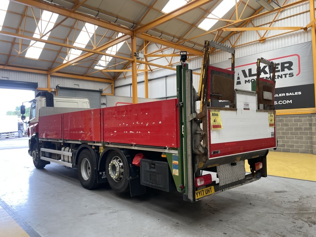 DAF CF330 *EURO 6*, 6X2 DROPSIDE FLATBED – 2017 – YY17 UHT