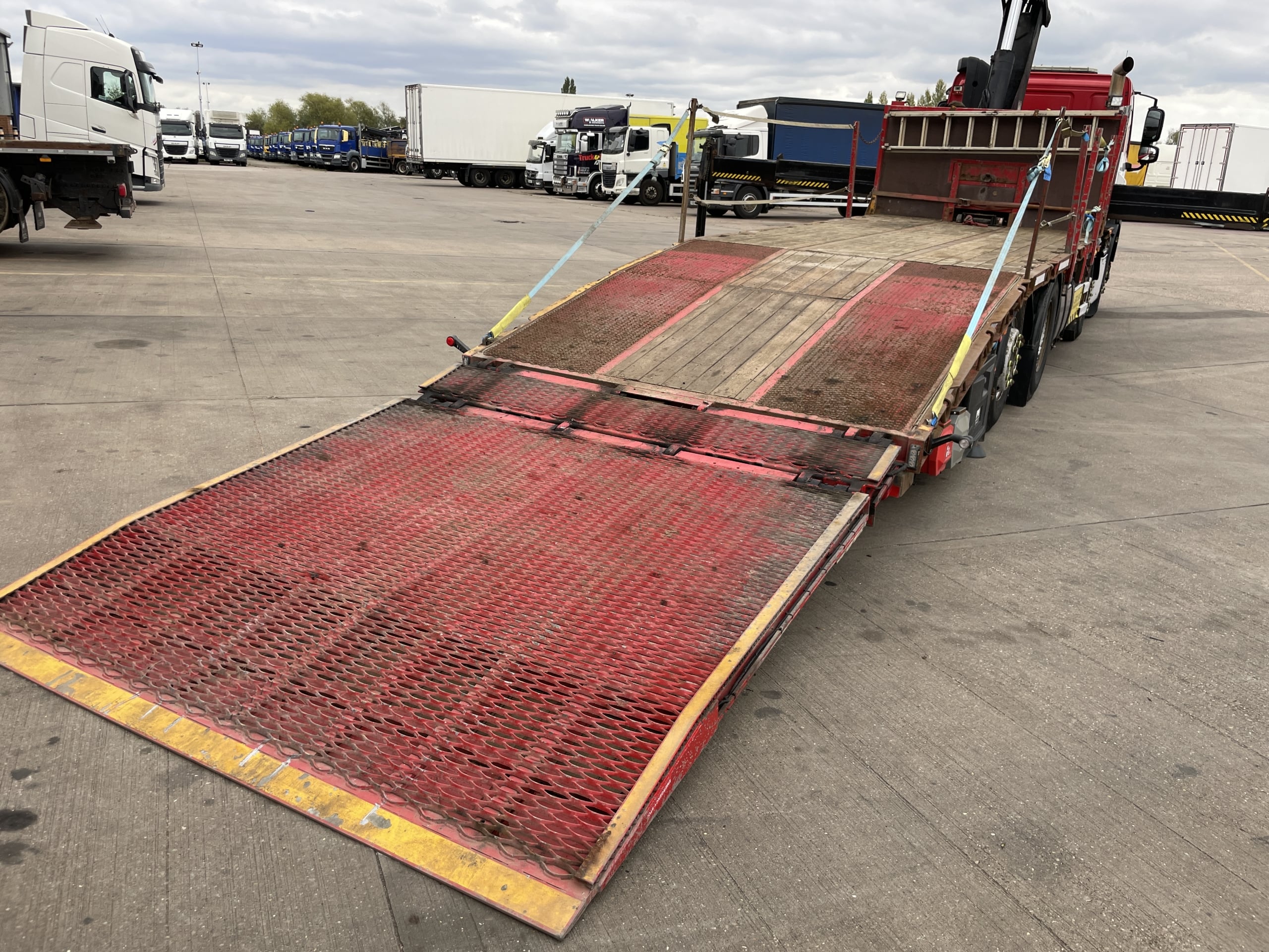 DAF CF460 *EURO 6* 8X2 DRAWBAR SPEC BEAVERTAIL/CRANE - 2018 - PN68 XVE ...