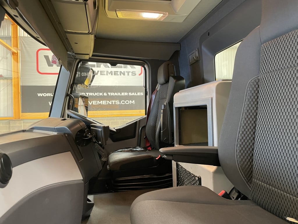 RENAULT T460 DAY CAB *EURO 6* 4X2 TRACTOR UNIT – 2020 – KT69 XPG
