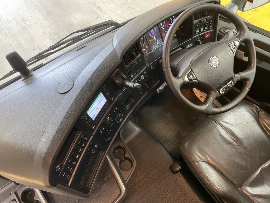 SCANIA R520 V8 *EURO 6* TOPLINE 6X2 TRACTOR UNIT – 2017 – SL66 MZG