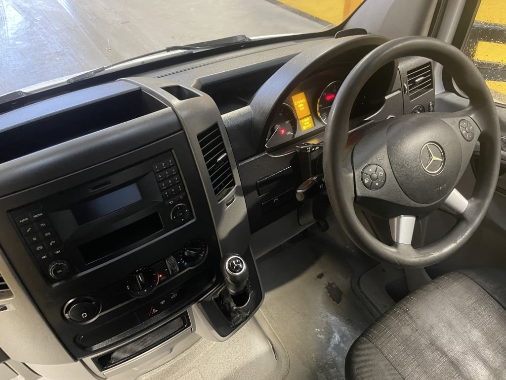 MERCEDES BENZ SPRINTER 314 CDI 3,5 TONNES, *EURO 6* BENNE BASCULANTE À PLATEAU – 2018 – PN68 OED
