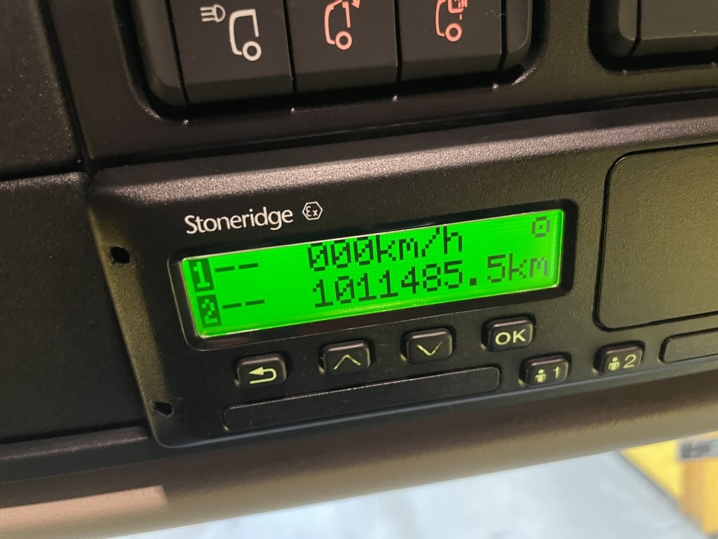 DAF XF106 530 SUPERSPACE *EURO 6* 6X2 TRACTOR UNIT – 2020 – WH70 FDJ