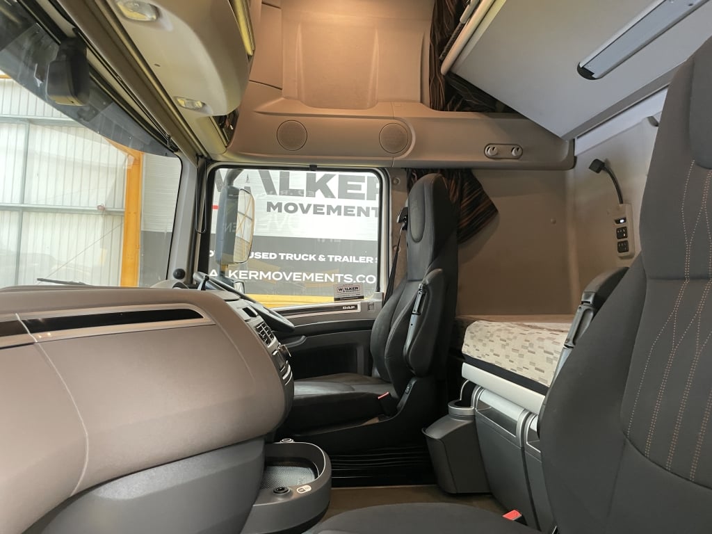 DAF XF106 530 SUPERSPACE *EURO 6* 6X2 TRACTOR UNIT – 2018 – YX18 OSV
